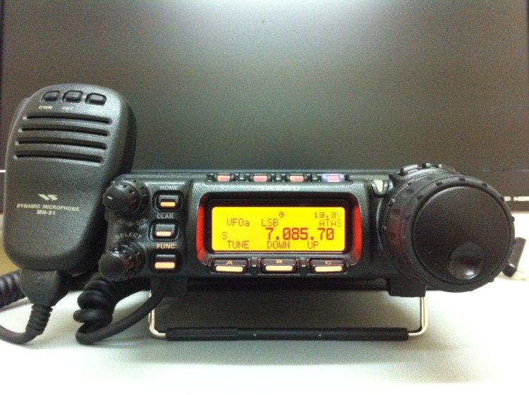 Yaesu FT 857D修订版1